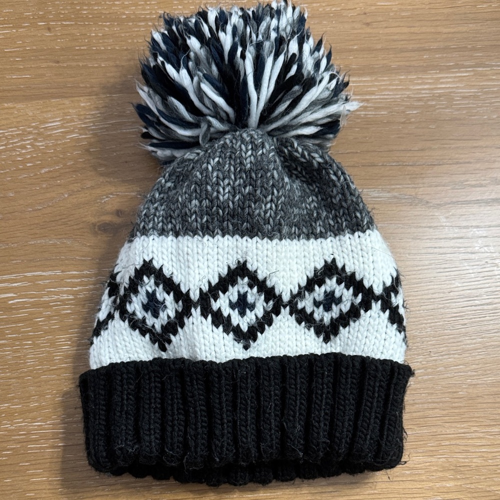 The Children's Place Black and White Knit Hat with Pom-Pom